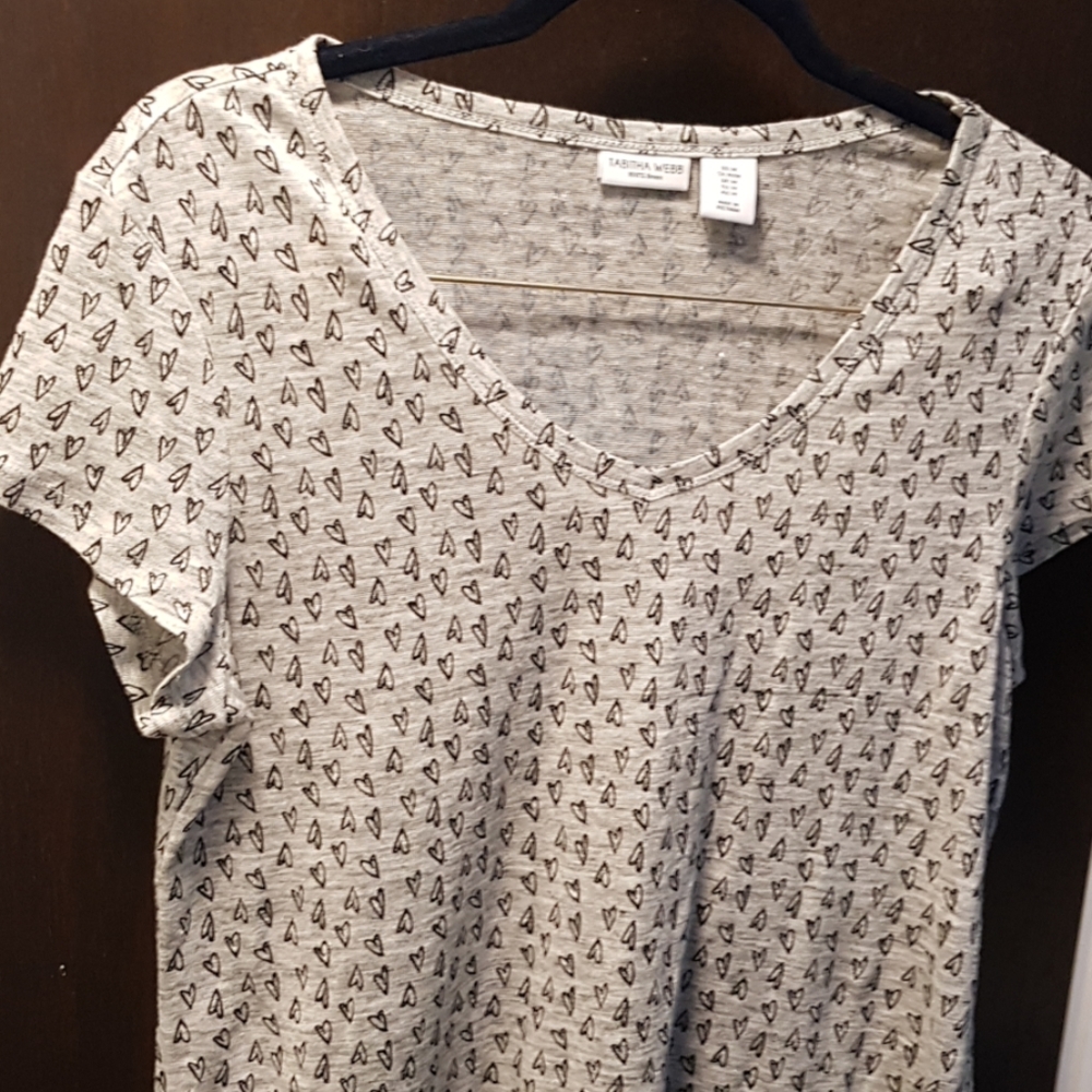 cutie pie Tabitha Webb hearts linen tee M